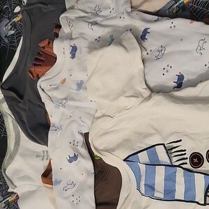 6 piece lot boy tops 6-9 months